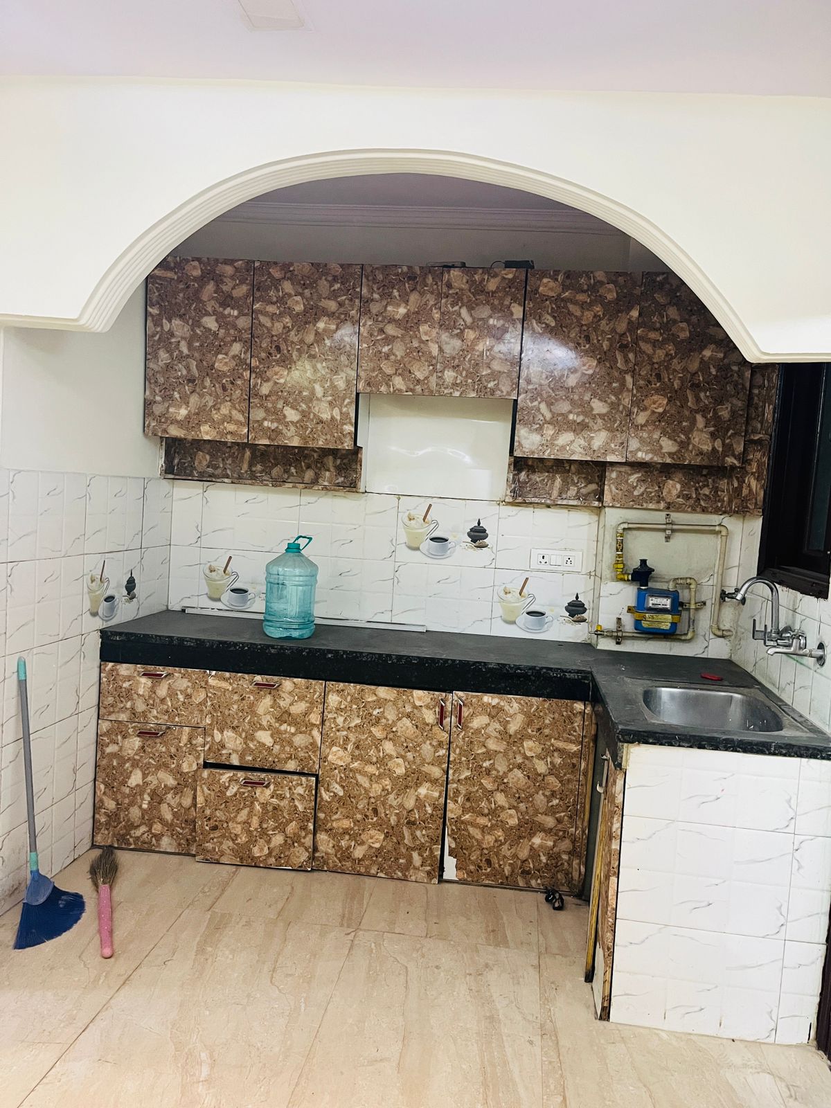 2BHK FLAT FOR SALE IN GOVINDPURI