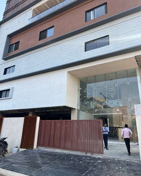 4800 Sqft Unfurnished Bareshell Office for Rent in  Raipur