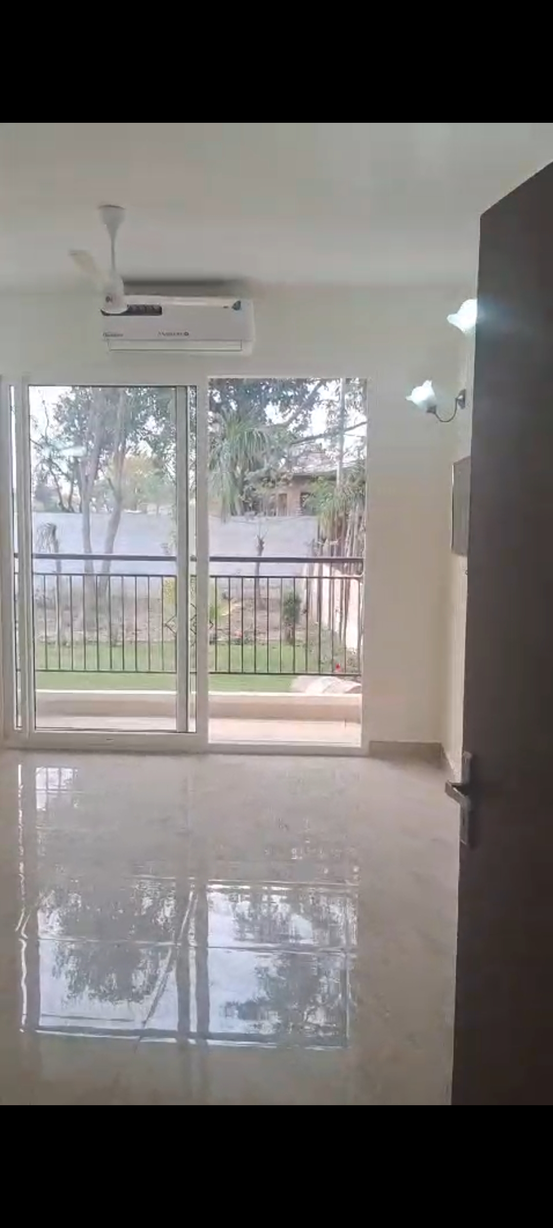 2 bhk apartment for sale in Signature Greenberry Apartments Lucknow. 