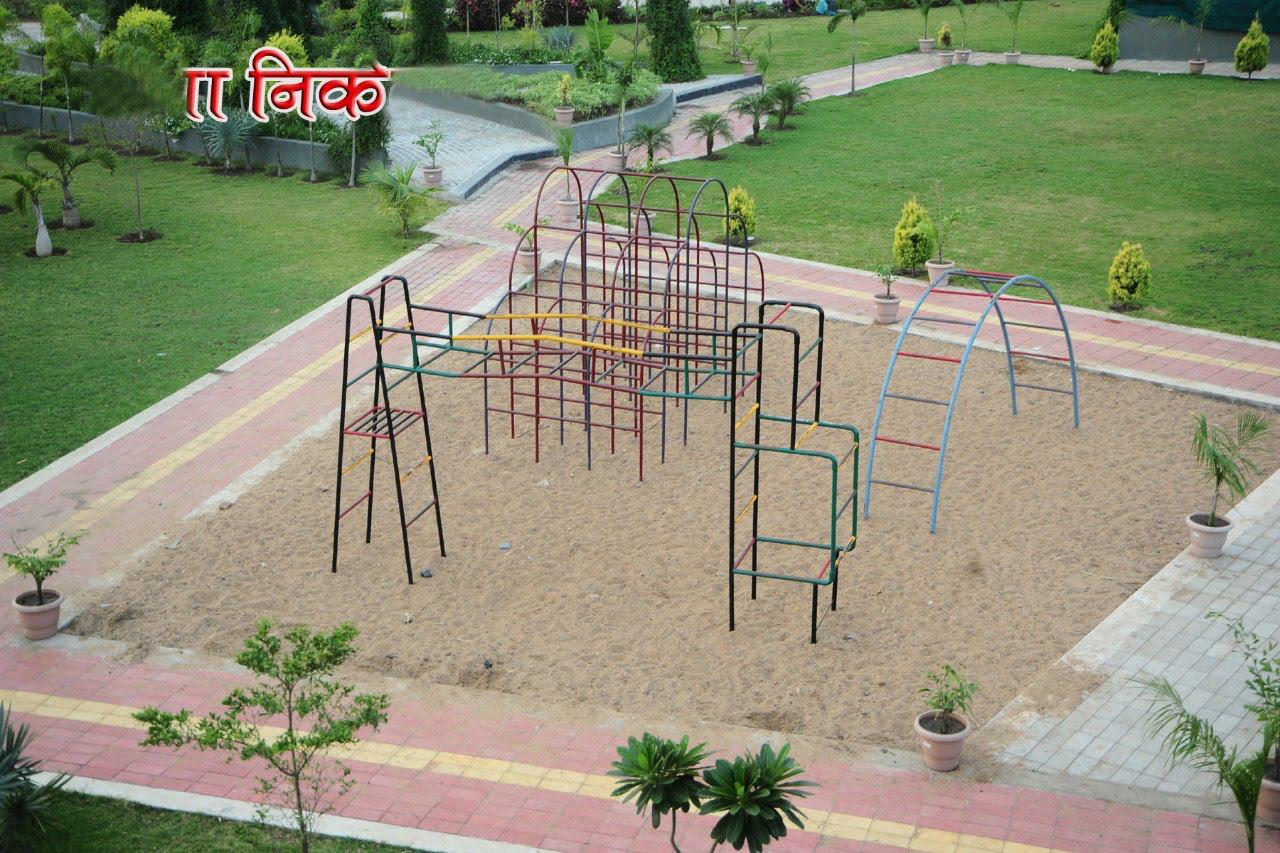 Plot in Ganga Niketan dewas