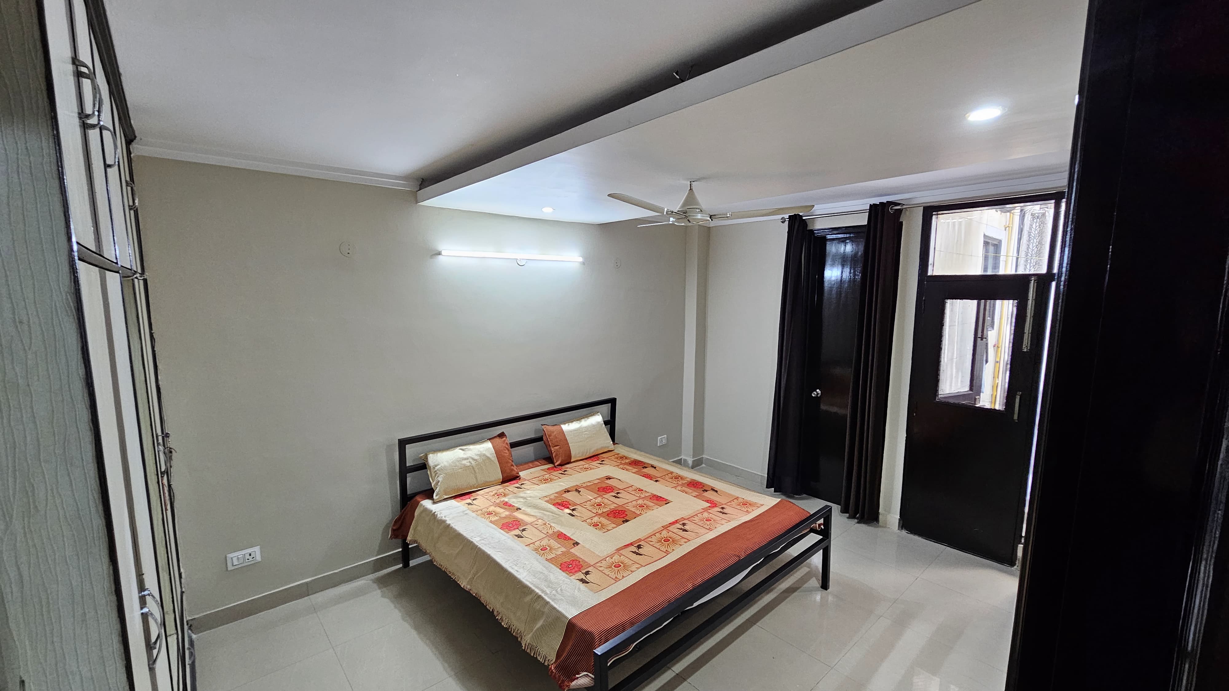 For Rent 3BHK Builder floor in Dwarka Sector 8