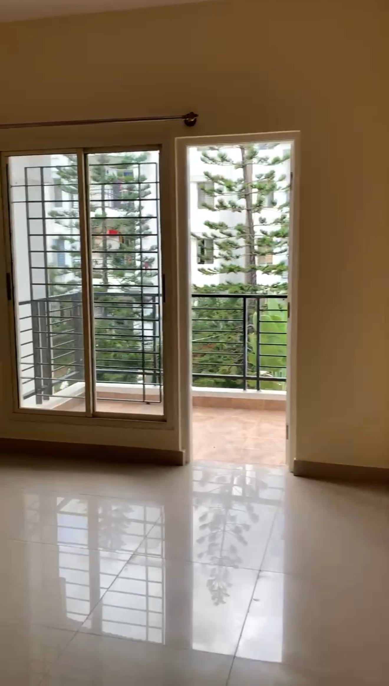 Nandi Woods - 3BHK Flat with 2 balconies and covered car parking is available for rent immediatley