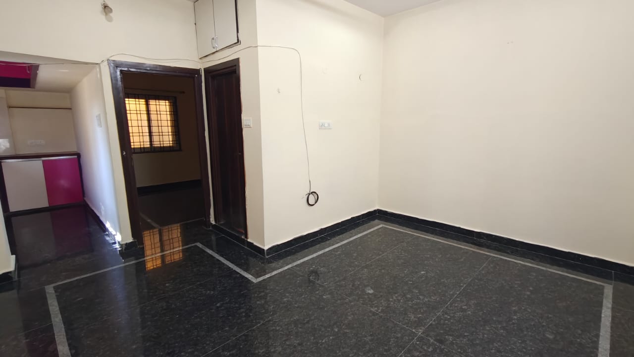 1BHK for Rent – Veenus Rock Heights, Devender Nagar, Gajularamaram