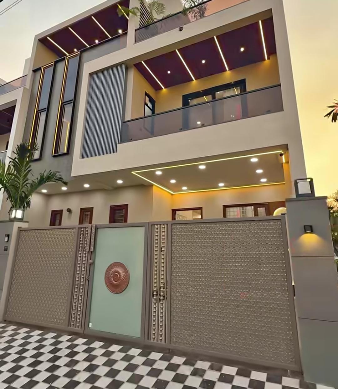 5 bhk luxury house 
