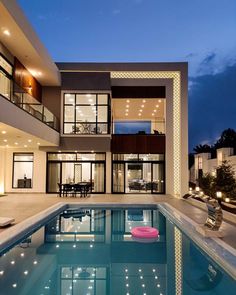 Are ready-to-move-in independent Kothi available?