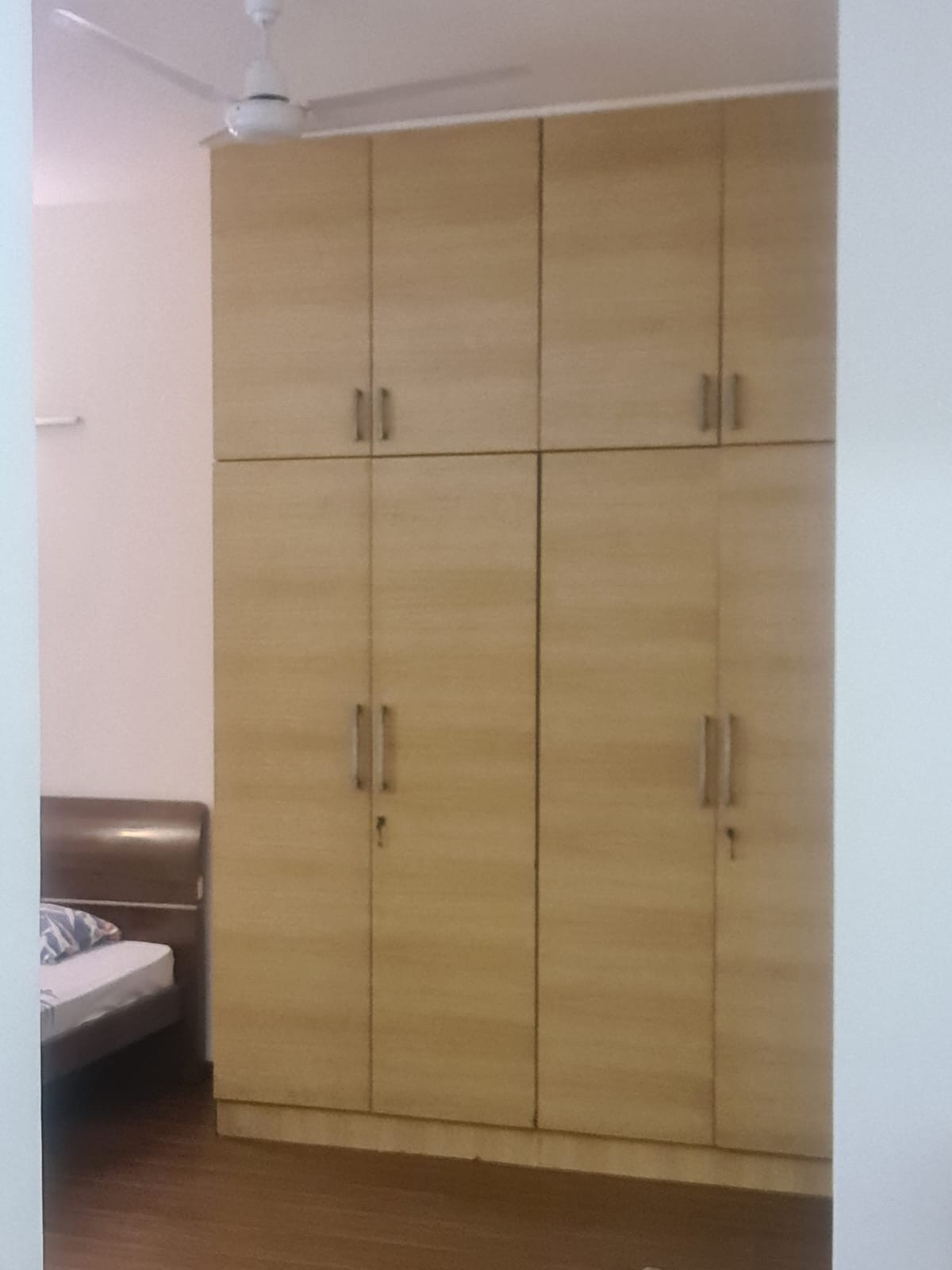 4bhk with servant quarter 