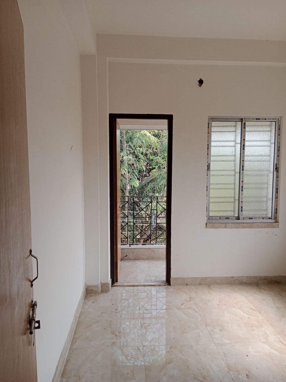 2BHK Flat for Sale at Ho Chi Minh Sarani