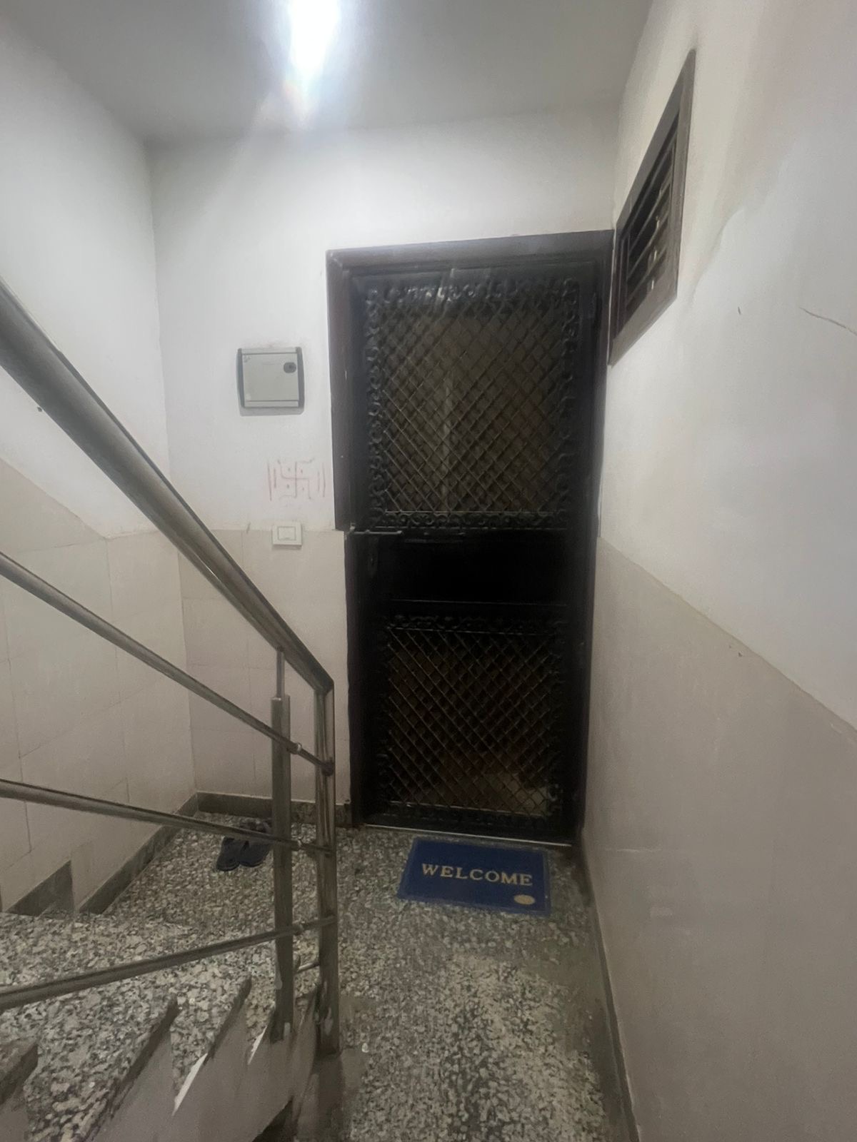 2 BHk flat for rent in kiran garden