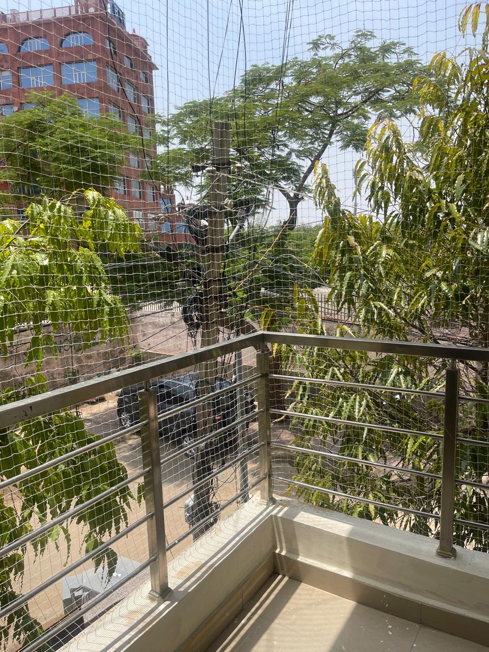 Excellent location residential flat for sale in Jaipur. Close of The Lalith Hotel, major parks, jawahar circle, malls like world trade tower, schools and hospitals